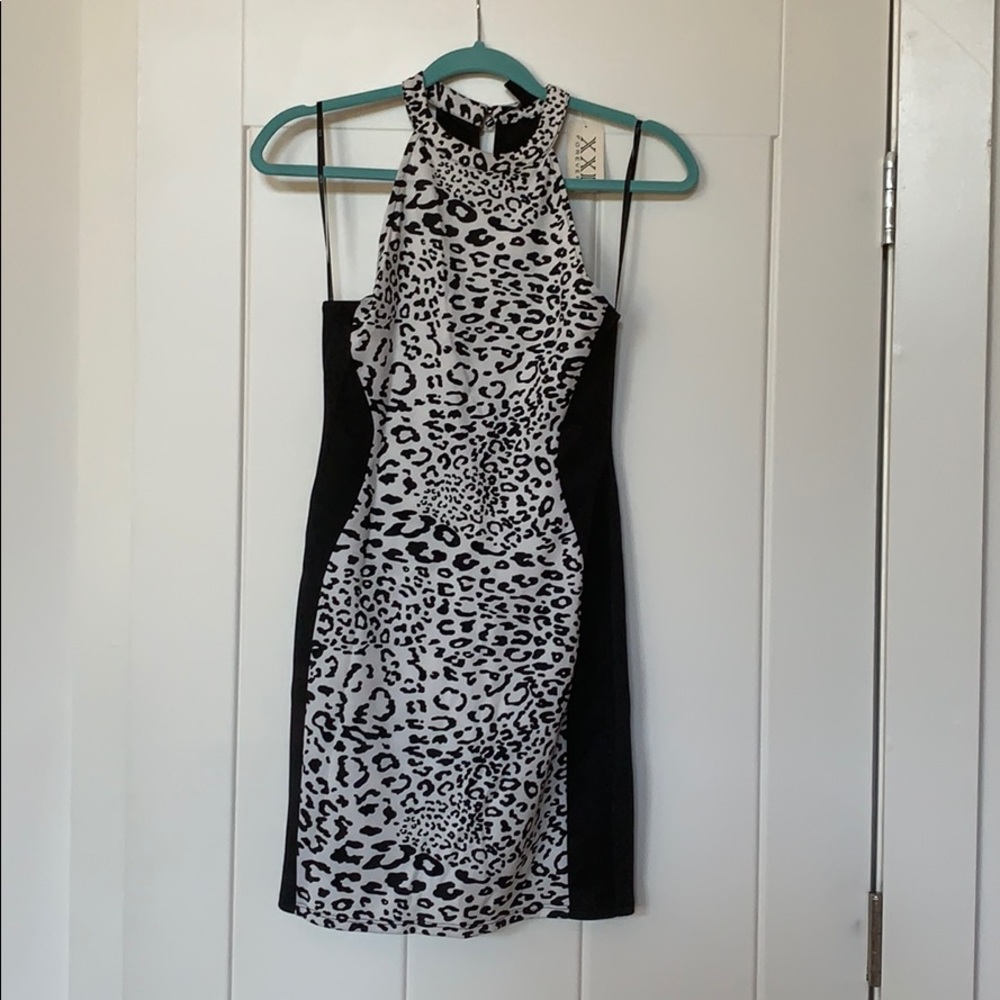 NWT- Forever XXI bodycon mini-dress- Sz M